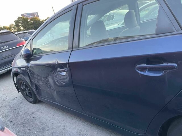 Синий Тойота Приус, объемом двигателя 1.8 л и пробегом 139 тыс. км за 10700 $, фото 9 на Automoto.ua