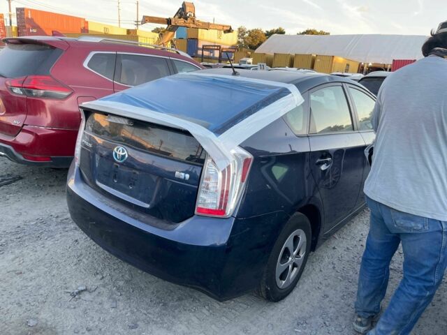 Синий Тойота Приус, объемом двигателя 1.8 л и пробегом 139 тыс. км за 10700 $, фото 3 на Automoto.ua