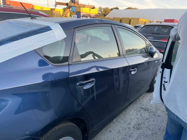 Синий Тойота Приус, объемом двигателя 1.8 л и пробегом 139 тыс. км за 10700 $, фото 2 на Automoto.ua