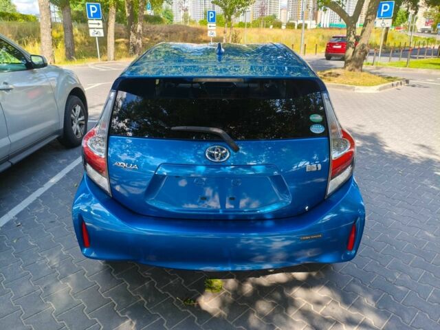 Синий Тойота Приус, объемом двигателя 1.5 л и пробегом 70 тыс. км за 11900 $, фото 3 на Automoto.ua