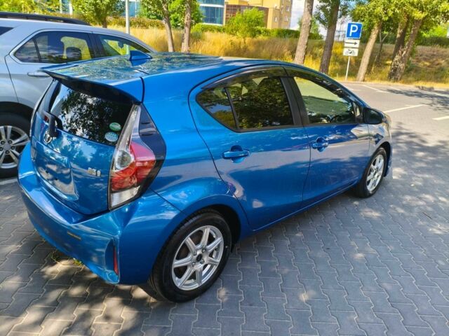 Синий Тойота Приус, объемом двигателя 1.5 л и пробегом 70 тыс. км за 11900 $, фото 2 на Automoto.ua