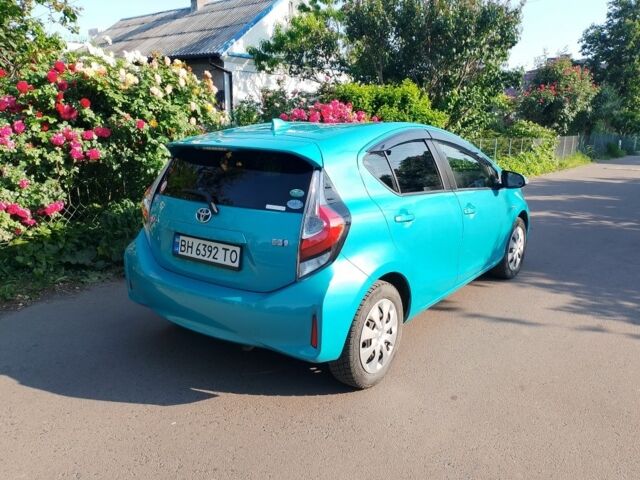 Синий Тойота Приус, объемом двигателя 1.5 л и пробегом 70 тыс. км за 11400 $, фото 4 на Automoto.ua