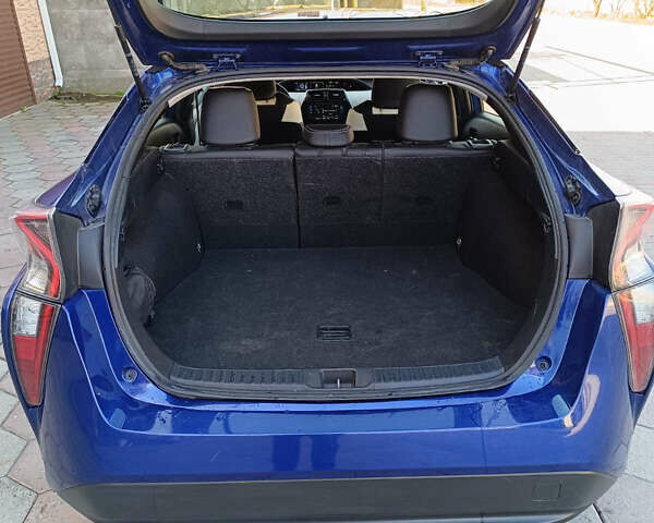 Синий Тойота Приус, объемом двигателя 1.8 л и пробегом 102 тыс. км за 16499 $, фото 5 на Automoto.ua