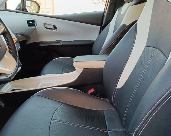 Синий Тойота Приус, объемом двигателя 1.8 л и пробегом 102 тыс. км за 16499 $, фото 7 на Automoto.ua