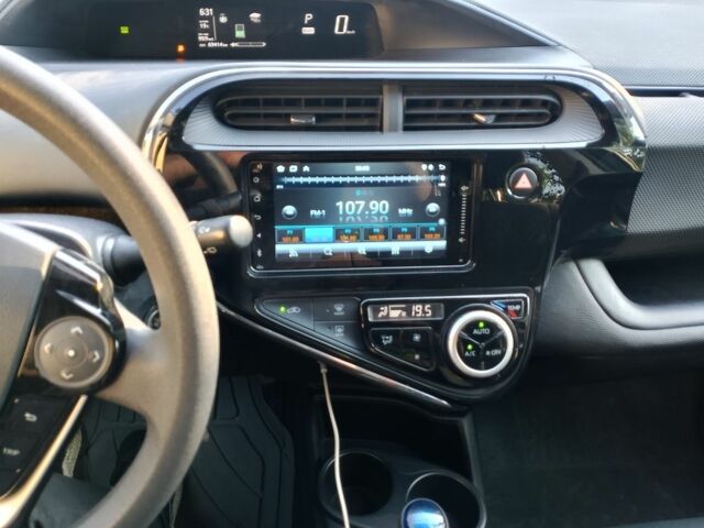 Синий Тойота Приус, объемом двигателя 1.5 л и пробегом 70 тыс. км за 11400 $, фото 5 на Automoto.ua