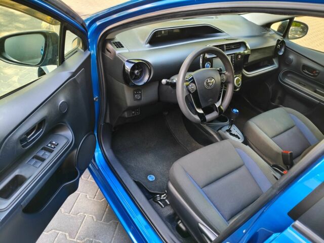 Синий Тойота Приус, объемом двигателя 1.5 л и пробегом 70 тыс. км за 11900 $, фото 7 на Automoto.ua