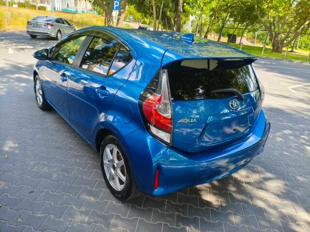 Синий Тойота Приус, объемом двигателя 1.5 л и пробегом 70 тыс. км за 11900 $, фото 4 на Automoto.ua