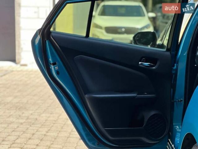 Синій Тойота Пріус, об'ємом двигуна 1.8 л та пробігом 74 тис. км за 21900 $, фото 10 на Automoto.ua