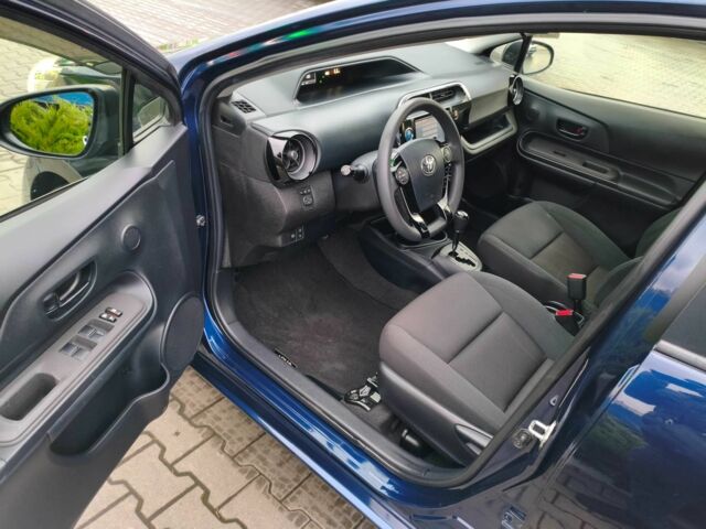 Синий Тойота Приус, объемом двигателя 1.5 л и пробегом 77 тыс. км за 12500 $, фото 8 на Automoto.ua