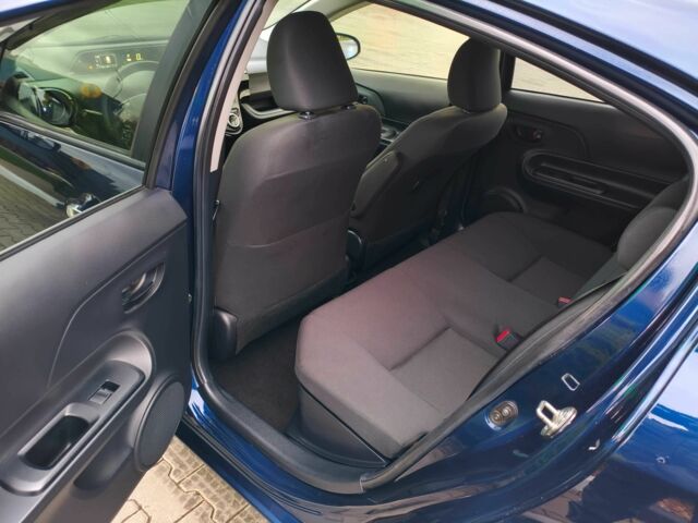 Синий Тойота Приус, объемом двигателя 1.5 л и пробегом 77 тыс. км за 12500 $, фото 9 на Automoto.ua