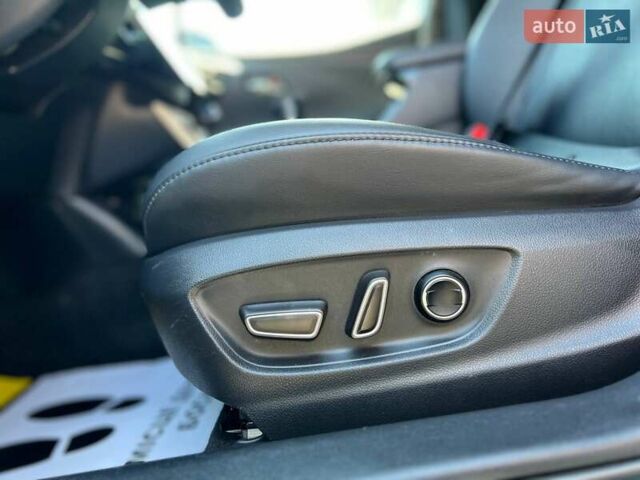 Синій Тойота Пріус, об'ємом двигуна 1.8 л та пробігом 74 тис. км за 21900 $, фото 12 на Automoto.ua