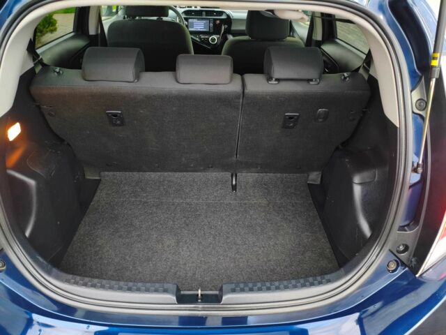 Синий Тойота Приус, объемом двигателя 1.5 л и пробегом 77 тыс. км за 12500 $, фото 10 на Automoto.ua