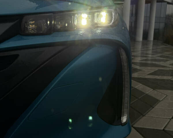 Синий Тойота Приус, объемом двигателя 1.8 л и пробегом 60 тыс. км за 20000 $, фото 5 на Automoto.ua