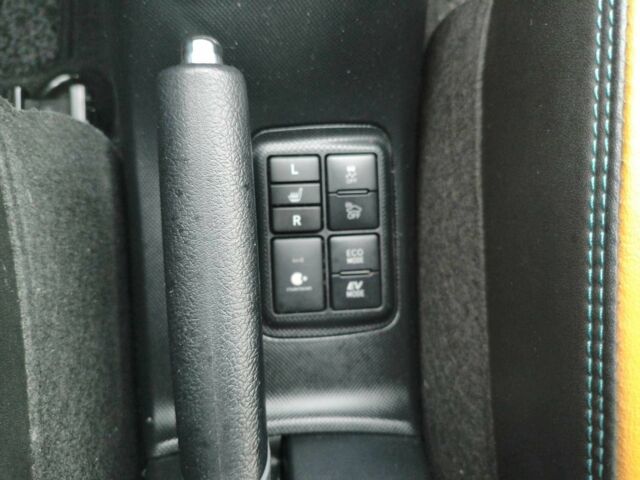 Синий Тойота Приус, объемом двигателя 1.5 л и пробегом 53 тыс. км за 13800 $, фото 19 на Automoto.ua