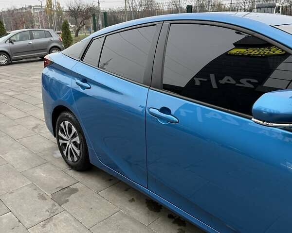 Синий Тойота Приус, объемом двигателя 1.8 л и пробегом 60 тыс. км за 19600 $, фото 1 на Automoto.ua
