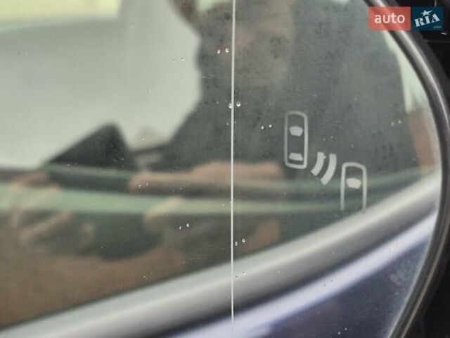 Синій Тойота Пріус, об'ємом двигуна 1.8 л та пробігом 6 тис. км за 19999 $, фото 28 на Automoto.ua