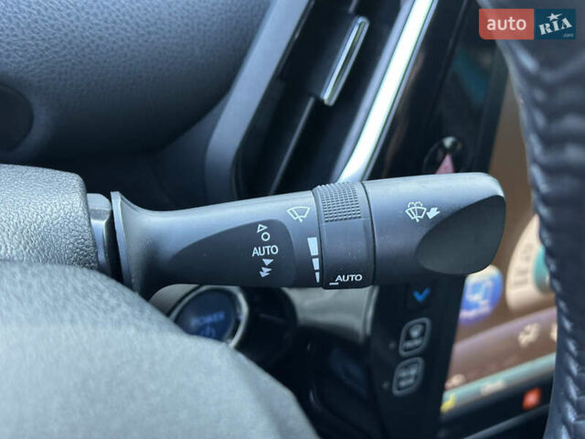 Синий Тойота Приус, объемом двигателя 1.8 л и пробегом 105 тыс. км за 20500 $, фото 60 на Automoto.ua