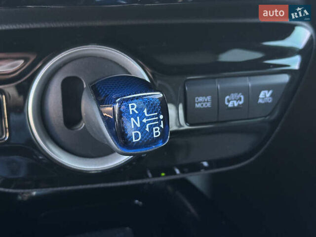 Синий Тойота Приус, объемом двигателя 1.8 л и пробегом 105 тыс. км за 20500 $, фото 54 на Automoto.ua