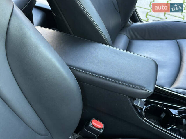 Синий Тойота Приус, объемом двигателя 1.8 л и пробегом 105 тыс. км за 20500 $, фото 40 на Automoto.ua