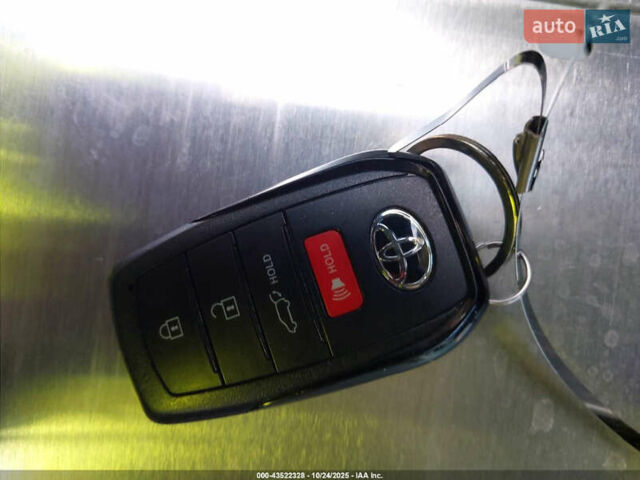 Синій Тойота Пріус, об'ємом двигуна 2 л та пробігом 12 тис. км за 8000 $, фото 15 на Automoto.ua