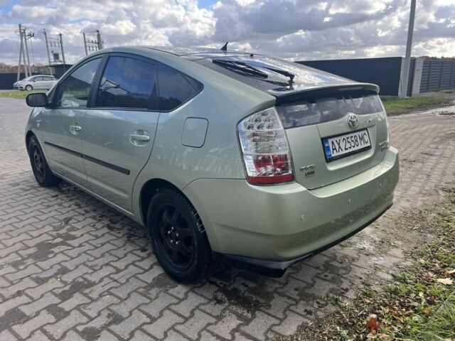 Зелений Тойота Пріус, об'ємом двигуна 1.5 л та пробігом 315 тис. км за 7200 $, фото 4 на Automoto.ua