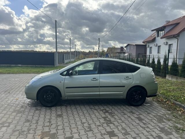 Зелений Тойота Пріус, об'ємом двигуна 1.5 л та пробігом 315 тис. км за 7200 $, фото 3 на Automoto.ua