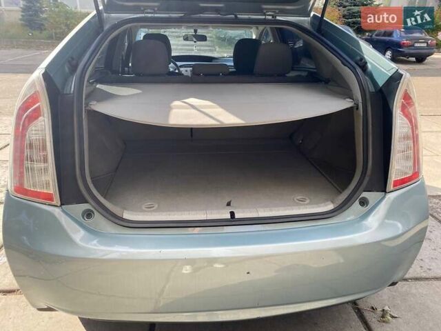 Зеленый Тойота Приус, объемом двигателя 1.8 л и пробегом 300 тыс. км за 10000 $, фото 7 на Automoto.ua