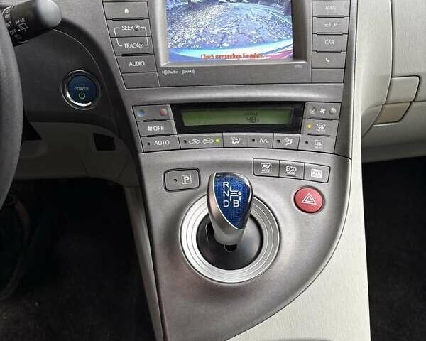 Зеленый Тойота Приус, объемом двигателя 1.8 л и пробегом 202 тыс. км за 12100 $, фото 6 на Automoto.ua