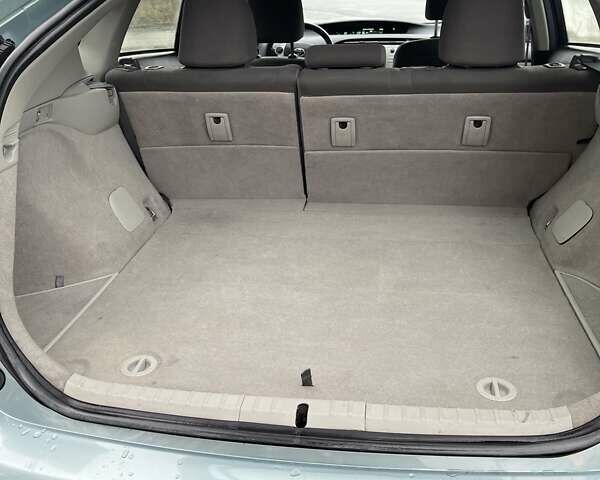 Зеленый Тойота Приус, объемом двигателя 1.8 л и пробегом 270 тыс. км за 9500 $, фото 4 на Automoto.ua