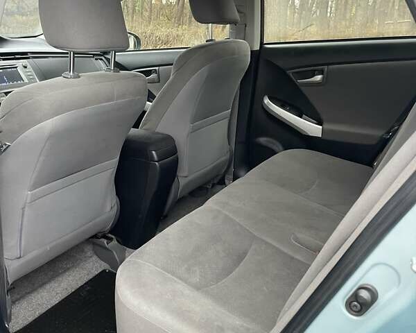 Зеленый Тойота Приус, объемом двигателя 1.8 л и пробегом 270 тыс. км за 9500 $, фото 5 на Automoto.ua