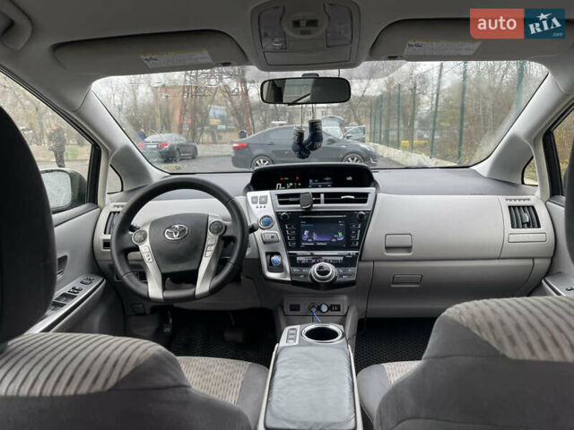 Зеленый Тойота Приус, объемом двигателя 1.8 л и пробегом 260 тыс. км за 15999 $, фото 12 на Automoto.ua