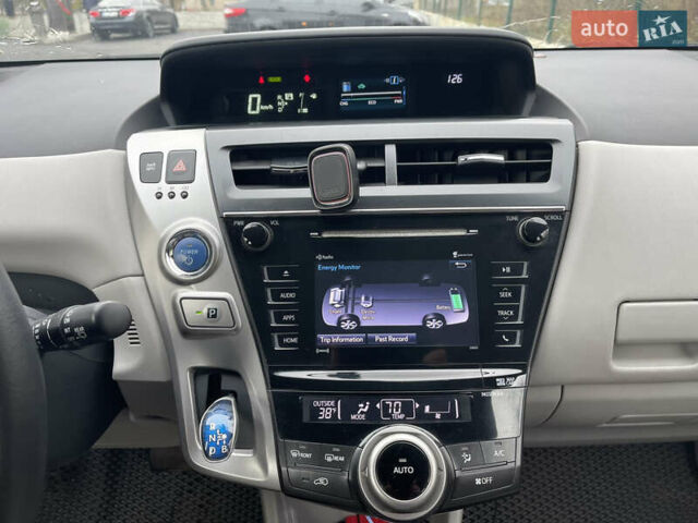 Зеленый Тойота Приус, объемом двигателя 1.8 л и пробегом 260 тыс. км за 15999 $, фото 13 на Automoto.ua