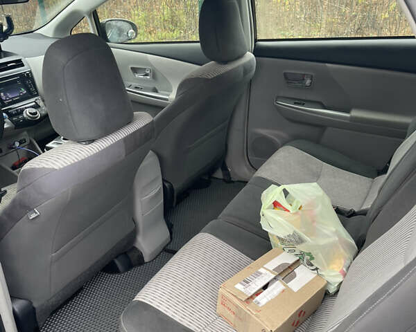 Зеленый Тойота Приус, объемом двигателя 1.8 л и пробегом 260 тыс. км за 15999 $, фото 9 на Automoto.ua