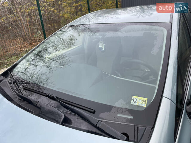 Зеленый Тойота Приус, объемом двигателя 1.8 л и пробегом 260 тыс. км за 15999 $, фото 7 на Automoto.ua