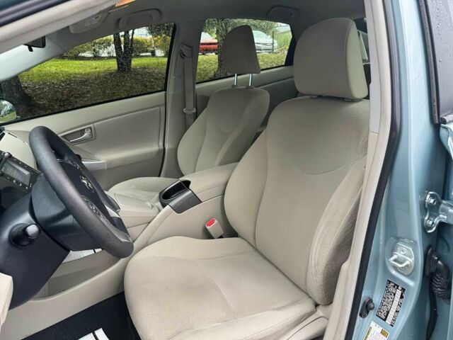 Тойота Приус 2014 в Одессе на Automoto.ua Зеленый Тойота Приус, объемом двигателя 1.8 л и пробегом 81 тыс. км за 12100 $, фото 7 на Automoto.ua