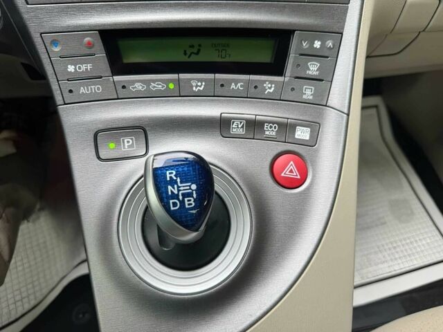 Тойота Приус 2014 в Одессе на Automoto.ua Зеленый Тойота Приус, объемом двигателя 1.8 л и пробегом 81 тыс. км за 12100 $, фото 8 на Automoto.ua