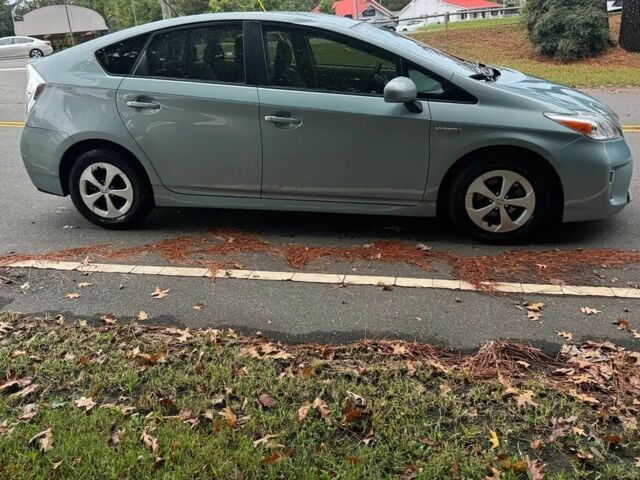 Тойота Приус 2014 в Одессе на Automoto.ua Зеленый Тойота Приус, объемом двигателя 1.8 л и пробегом 81 тыс. км за 12100 $, фото 5 на Automoto.ua