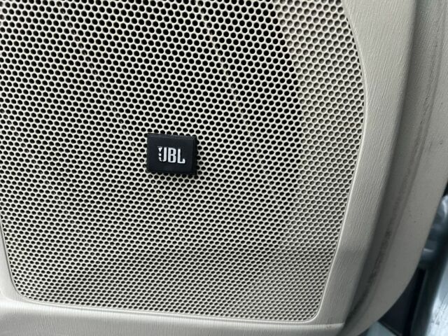 Зеленый Тойота Приус, объемом двигателя 0 л и пробегом 140 тыс. км за 13000 $, фото 5 на Automoto.ua