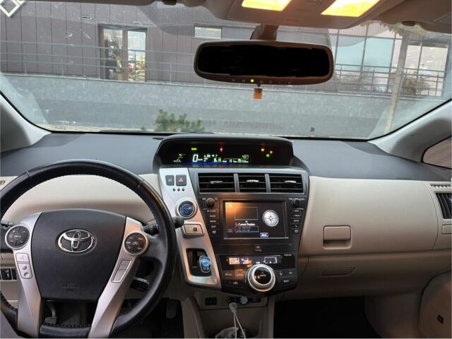 Зеленый Тойота Приус, объемом двигателя 0 л и пробегом 140 тыс. км за 13000 $, фото 3 на Automoto.ua