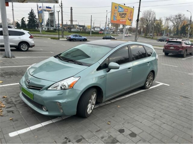 Зеленый Тойота Приус, объемом двигателя 0 л и пробегом 140 тыс. км за 13000 $, фото 2 на Automoto.ua