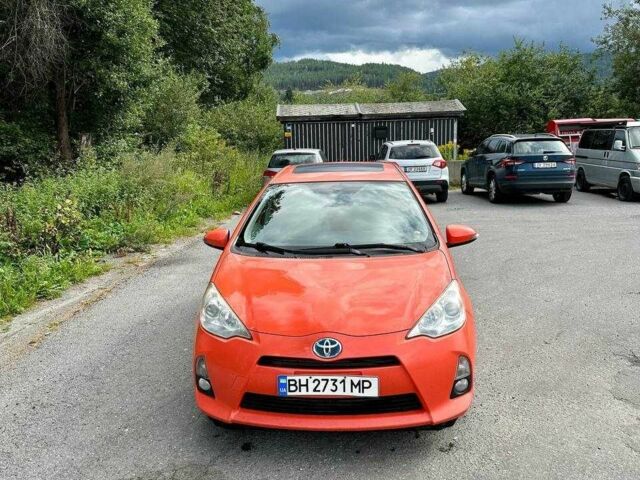 Оранжевый Тойота Приус, объемом двигателя 1.5 л и пробегом 280 тыс. км за 7500 $, фото 2 на Automoto.ua