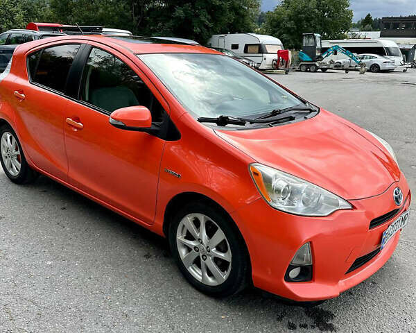 Оранжевый Тойота Приус, объемом двигателя 1.5 л и пробегом 260 тыс. км за 8000 $, фото 1 на Automoto.ua