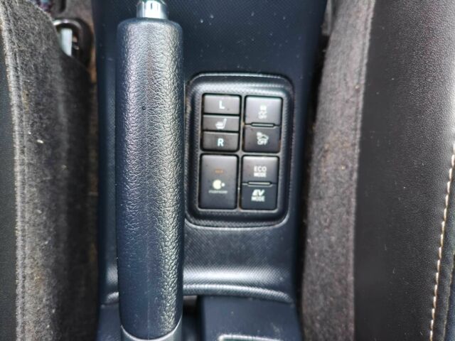 Оранжевый Тойота Приус, объемом двигателя 1.5 л и пробегом 97 тыс. км за 13400 $, фото 15 на Automoto.ua