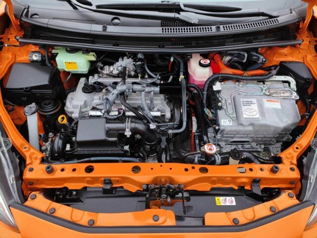 Оранжевый Тойота Приус, объемом двигателя 1.5 л и пробегом 97 тыс. км за 13400 $, фото 19 на Automoto.ua