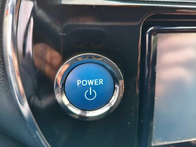 Оранжевый Тойота Приус, объемом двигателя 1.5 л и пробегом 97 тыс. км за 13400 $, фото 12 на Automoto.ua