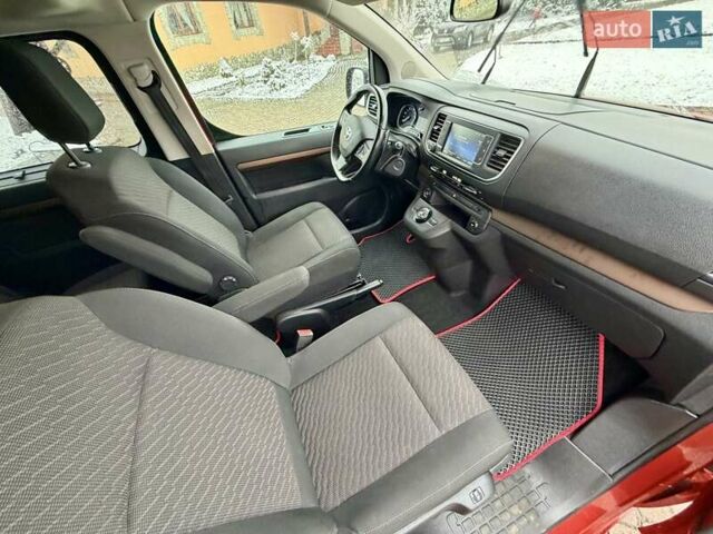 Красный Тойота Proace Verso, объемом двигателя 2 л и пробегом 77 тыс. км за 35800 $, фото 10 на Automoto.ua