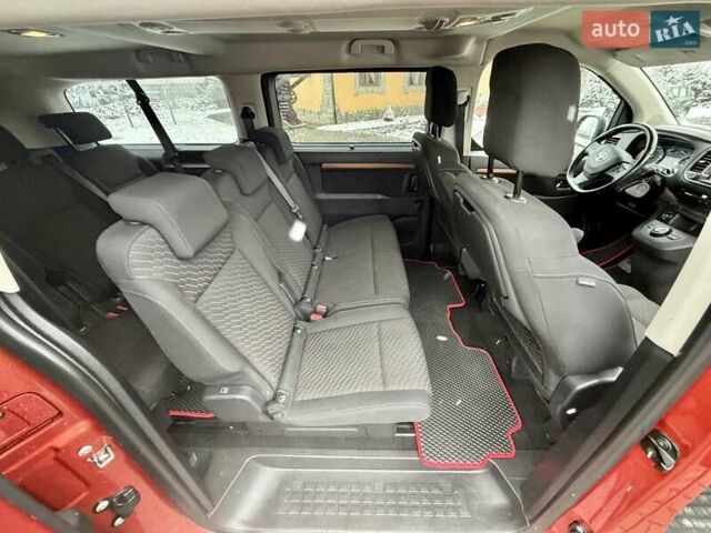 Красный Тойота Proace Verso, объемом двигателя 2 л и пробегом 77 тыс. км за 35800 $, фото 11 на Automoto.ua