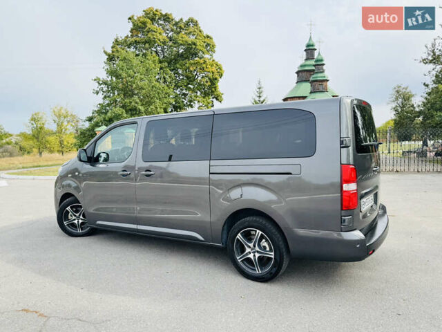 Серый Тойота Proace Verso, объемом двигателя 2 л и пробегом 47 тыс. км за 39500 $, фото 5 на Automoto.ua