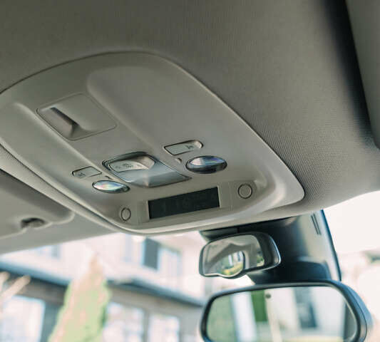 Серый Тойота Proace Verso, объемом двигателя 2 л и пробегом 229 тыс. км за 35000 $, фото 34 на Automoto.ua