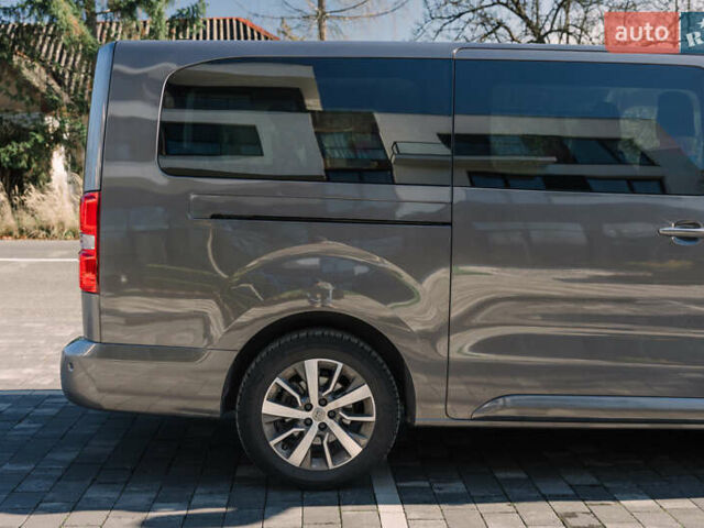 Серый Тойота Proace Verso, объемом двигателя 2 л и пробегом 229 тыс. км за 35000 $, фото 10 на Automoto.ua